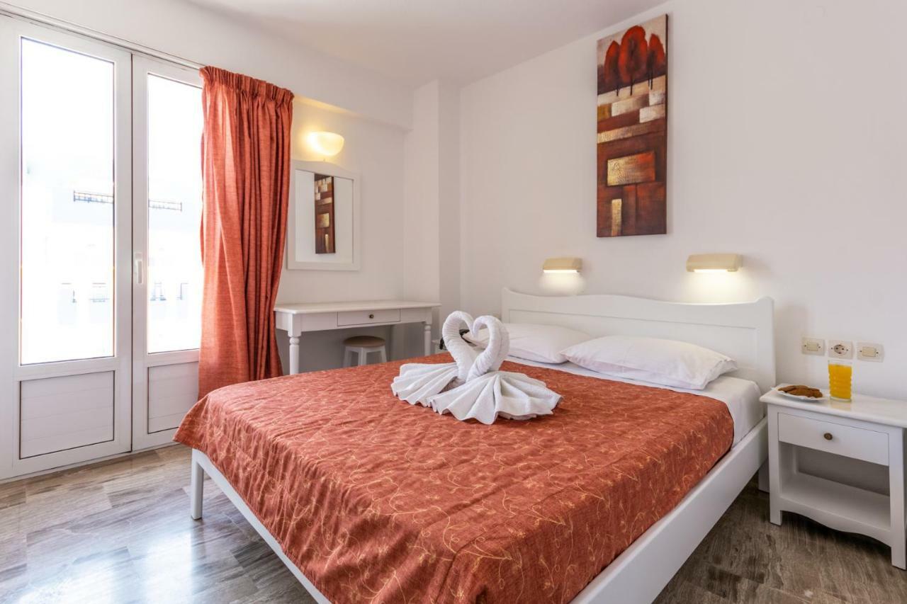 Irini Aparthotel 2*