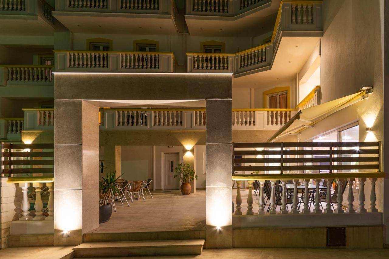 Aparthotel Irini